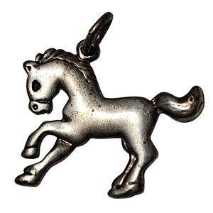 Horse Pendant Charm Silver Tone for Necklace Bracelet DIY Fashion Jewelry Women